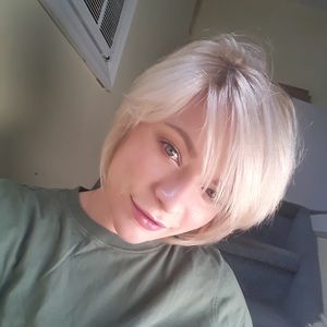 Meet your Posher, Gwendolyn